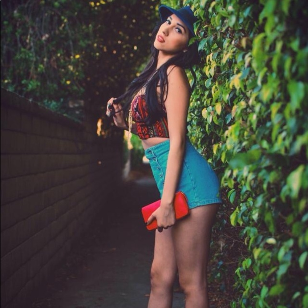 Latín Mami crop top